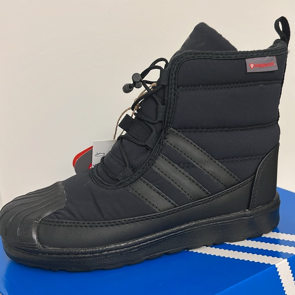 ✨Brand New✨Adidas Kids Boot.Insulated, Waterproof,Lightweight,Breathable Durable